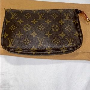 ****MORE PHOTOS OF LV POCHETTE!!!